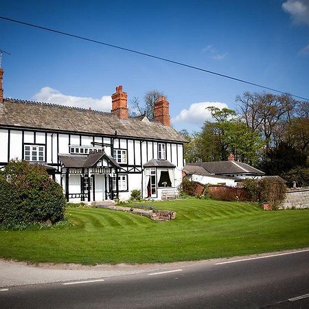 Donington Park Farmhouse Hotel Касл-Донингтон Экстерьер фото