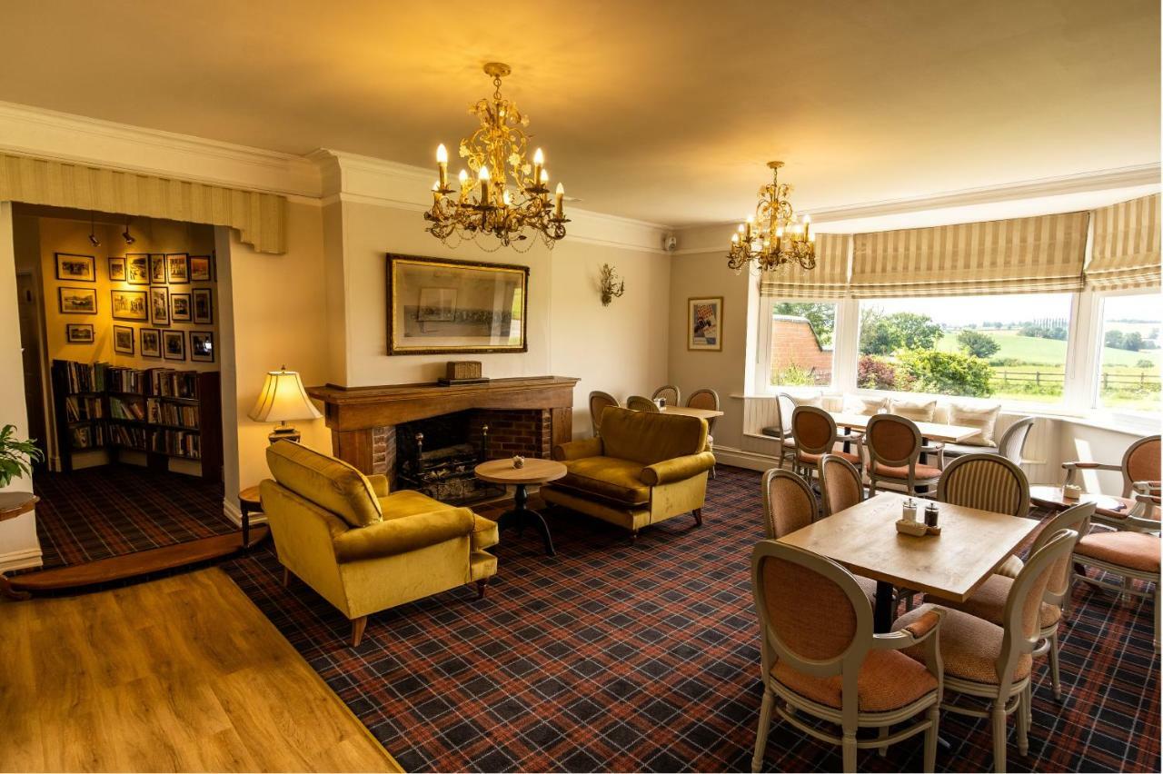 Donington Park Farmhouse Hotel Касл-Донингтон Экстерьер фото