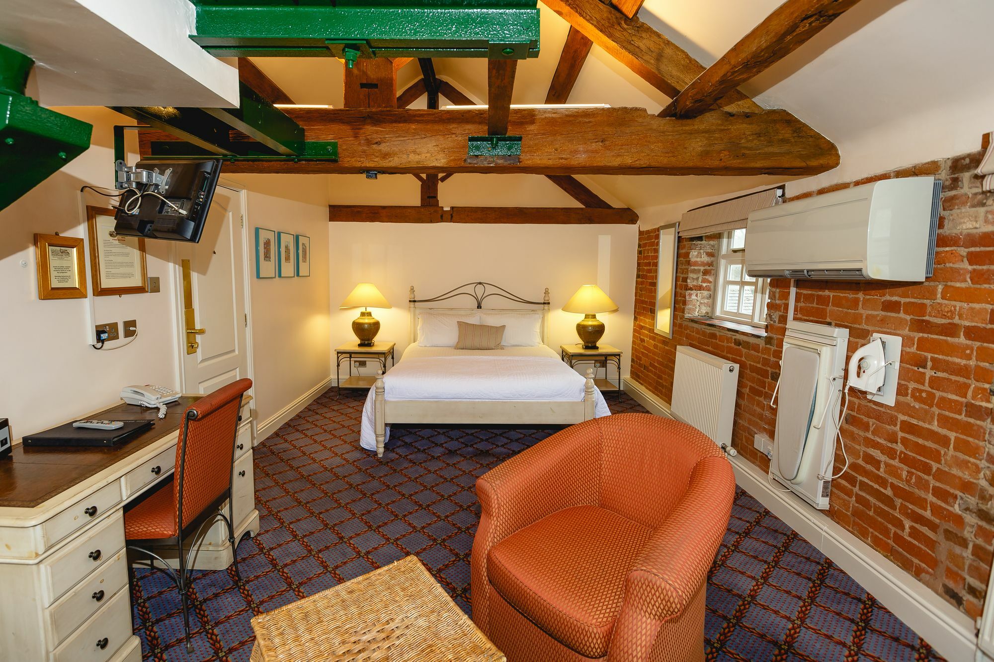 Donington Park Farmhouse Hotel Касл-Донингтон Экстерьер фото